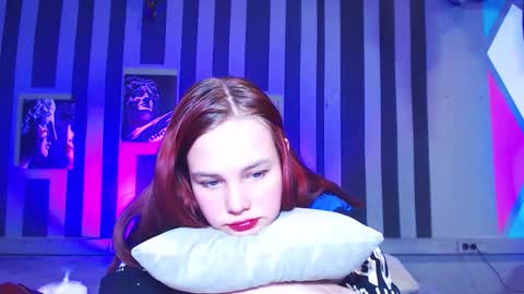 Snapshot of onessandra chatting on October 16, 5:51 am onessandra online show from October 16, 5:51 am