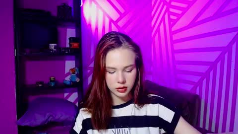 Snapshot of onessandra chatting on September 23, 3:11 am onessandra online show from September 23, 3:11 am