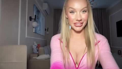 onesweet_baby online show from February 5, 2:16 pm