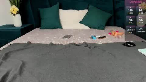 Erick  online show from October 17, 5:28 pm