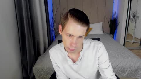 Erick  online show from March 12, 6:53 pm