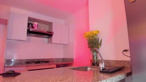 misssaray official online show from September 23, 1:43 am