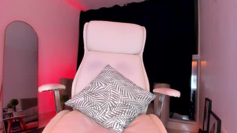 misssaray official online show from October 2, 11:47 pm