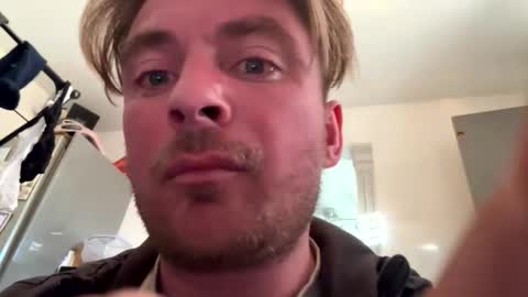 onlyloveyoutwice2016 online show from April 13, 5:50 pm