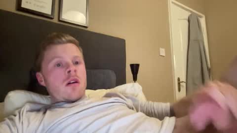 onnmyownface online show from February 11, 7:18 pm