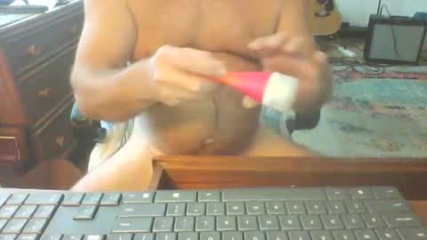 Snapshot of onthecape69 chatting on October 24, 2:40 pm onthecape69 online show from October 24, 2:40 pm