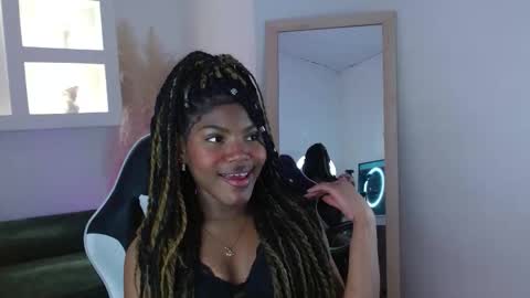 Snapshot of onyx_ebony chatting on October 27, 1:00 pm onyx_ebony online show from October 27, 1:00 pm