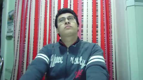 oomaurooo online show from December 14, 6:46 am