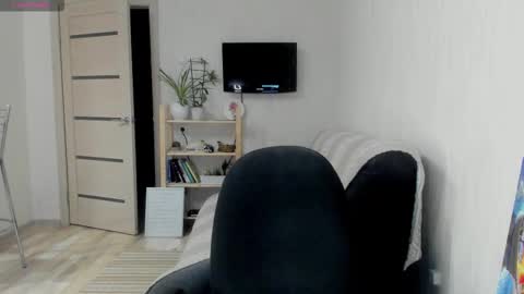 Snapshot of oops_britney chatting on October 9, 2:33 pm Britney online show from October 9, 2:33 pm