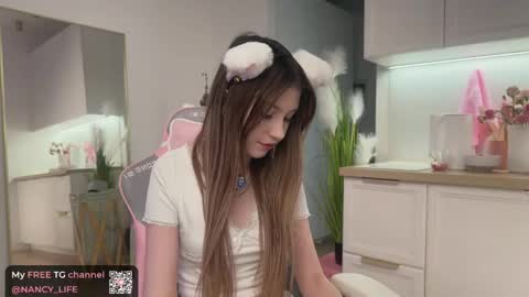 Nancy online show from April 18, 7:29 pm