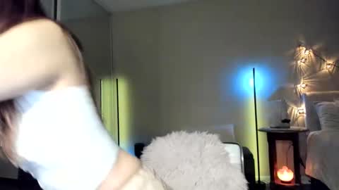 orchidsonfire online show from April 12, 11:09 pm