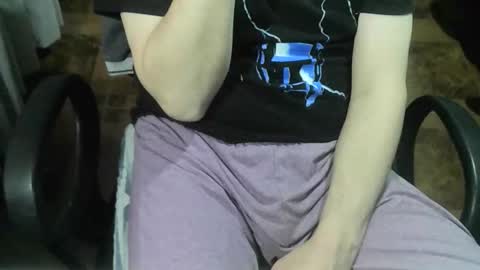 Snapshot of ore_cam chatting on October 16, 2:11 am Ore online show from October 16, 2:11 am