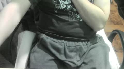Snapshot of ore_cam chatting on October 18, 3:11 am Ore online show from October 18, 3:11 am
