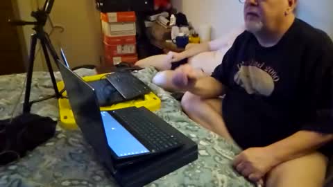 OregonCubHunter online show from November 23, 10:30 pm