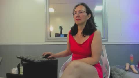 Oriana  online show from March 8, 1:48 pm