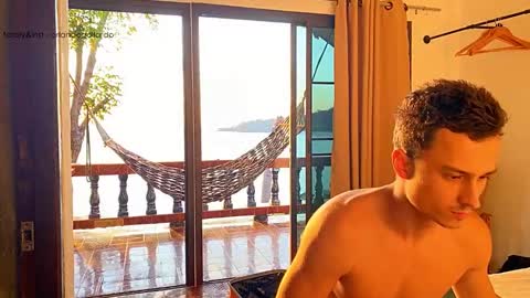 Fansly and Instagram -  online show from December 19, 10:44 am