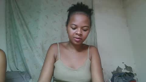 ornellahhh online show from December 20, 3:19 pm