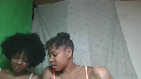 ornellahhh online show from December 21, 3:29 pm