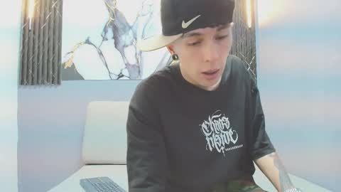 Snapshot of orus_241 chatting on October 10, 8:03 pm orus_241 online show from October 10, 8:03 pm