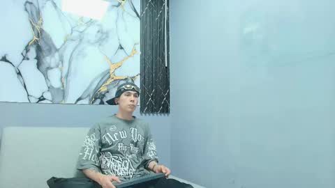 Snapshot of orus_241 chatting on October 17, 11:53 pm orus_241 online show from October 17, 11:53 pm