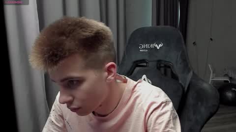 oscar_big_dick online show from January 16, 9:18 am