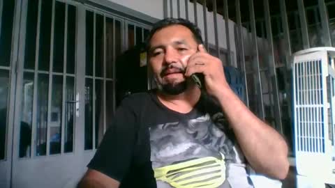 oscarjhe3512 online show from November 14, 9:38 pm