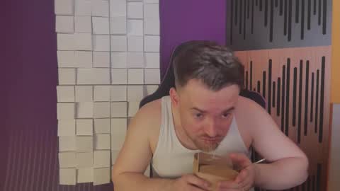 Oscar Steel Savage online show from March 10, 12:39 am