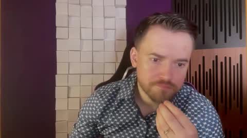 Oscar Steel Savage online show from March 2, 7:34 pm