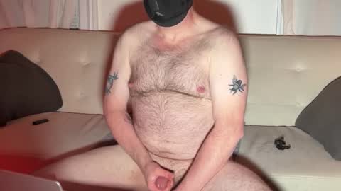 oso777_ online show from December 14, 8:42 am