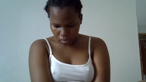 Snapshot of osoprettyebony chatting on October 8, 11:38 am osoprettyebony online show from October 8, 11:38 am