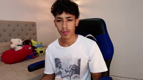 Snapshot of ostin_18hot chatting on October 9, 1:11 am ostin 18hot online show from October 9, 1:11 am