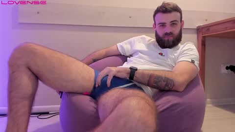 Otis online show from March 6, 10:15 pm