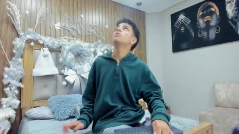 Owen Johnson online show from December 22, 12:34 pm