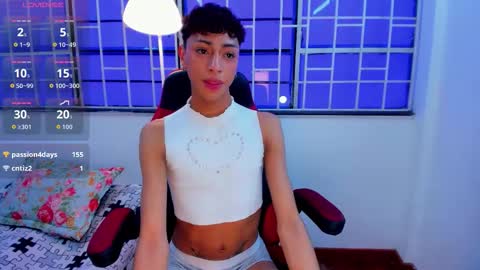 Snapshot of owen_sexy25 chatting on September 12, 9:39 pm sexy owen online show from September 12, 9:39 pm