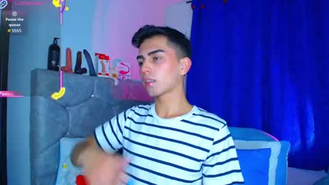 Owen  Independent model  online show from October 20, 6:07 am