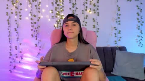 Owen foxx online show from February 14, 2:20 pm