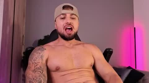 Maximus Owen online show from November 12, 8:00 pm