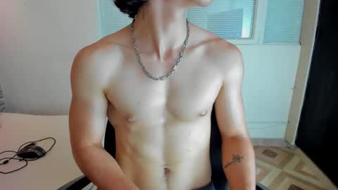 Snapshot of owenn_17 chatting on October 13, 3:41 am owwn online show from October 13, 3:41 am