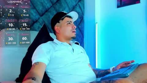 O W E N - S T O N E online show from December 3, 12:39 pm