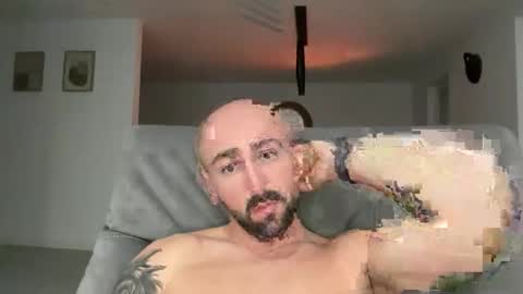 oxlade59 online show from November 15, 7:59 pm