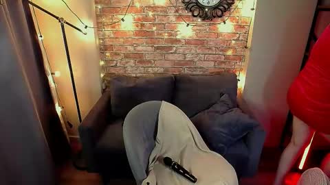Snapshot of ozalin_green chatting on September 15, 1:18 am ozalin_green online show from September 15, 1:18 am