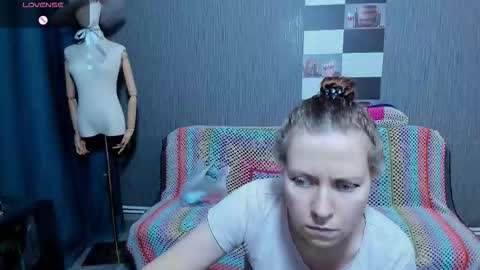 Ella online show from October 26, 12:06 pm