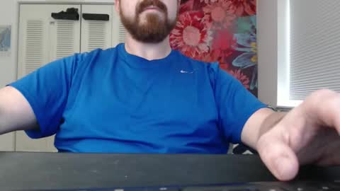 Snapshot of pabighunk chatting on October 22, 8:10 pm pabighunk online show from October 22, 8:10 pm