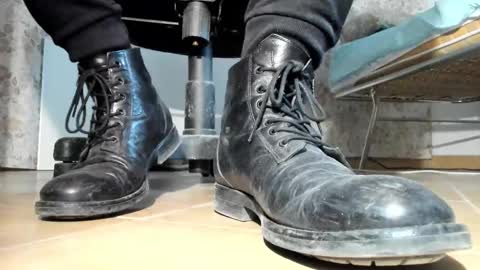 Pablo Meness online show from November 9, 2:42 pm