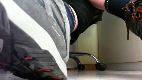 Pablo Meness online show from February 26, 9:53 pm