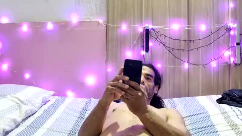 Snapshot of pablouyu chatting on January 23, 7:40 pm pablouyu online show from January 23, 7:40 pm