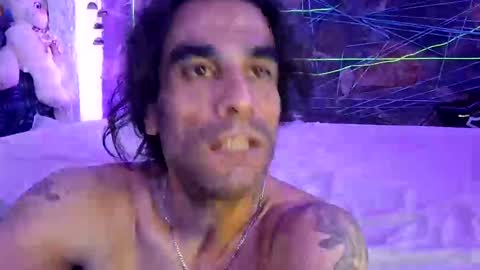 Snapshot of pablouyu chatting on February 17, 9:10 pm pablouyu online show from February 17, 9:10 pm
