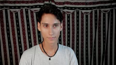 Snapshot of paimon_goetia chatting on October 9, 1:22 am Alexander Grigori online show from October 9, 1:22 am