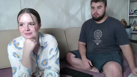 Snapshot of pair_of_gods chatting on October 9, 9:20 pm Lizzi Igor online show from October 9, 9:20 pm