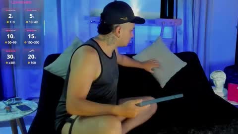 LIAN AND JACK online show from October 18, 8:29 am